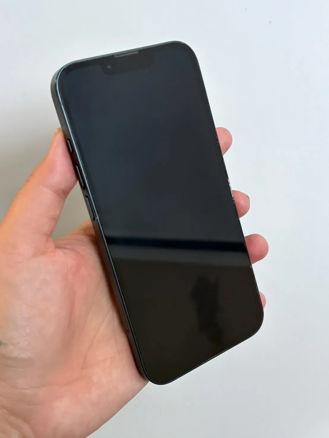 Apple iPhone 13