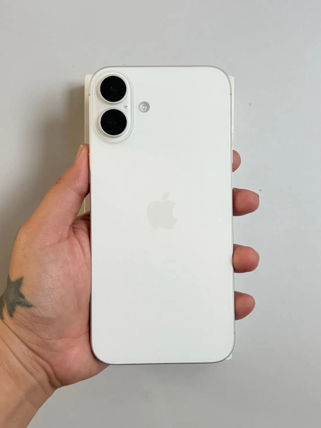 Apple iPhone 16 Plus