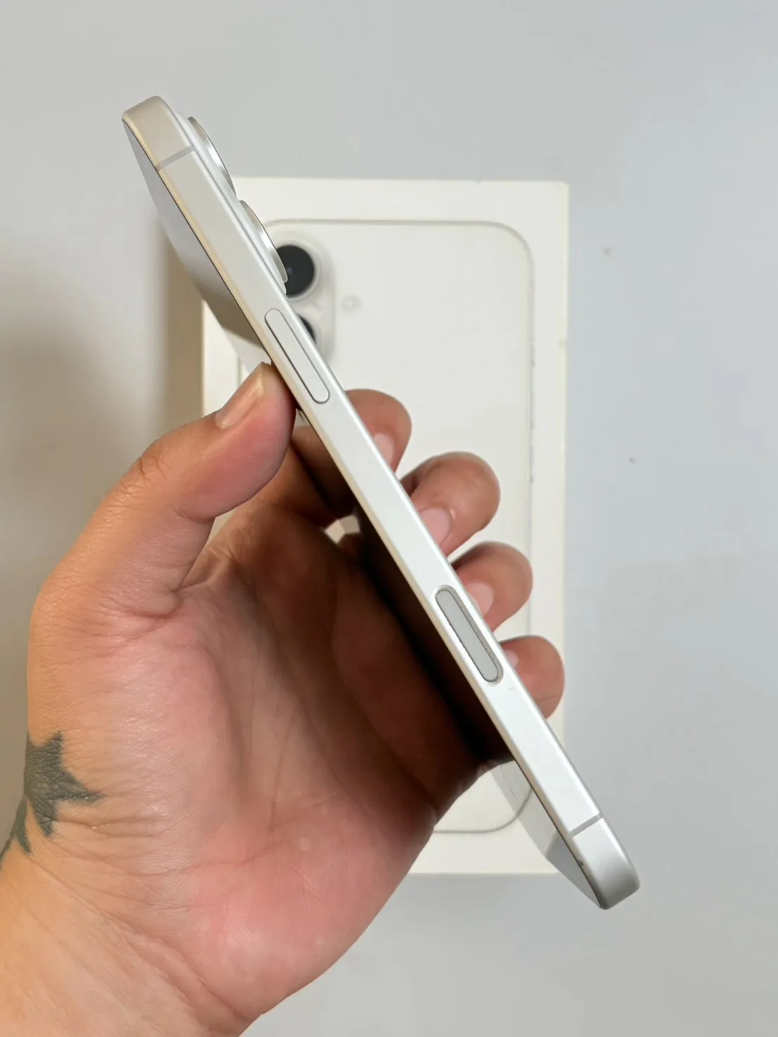 Apple iPhone 16 Plus